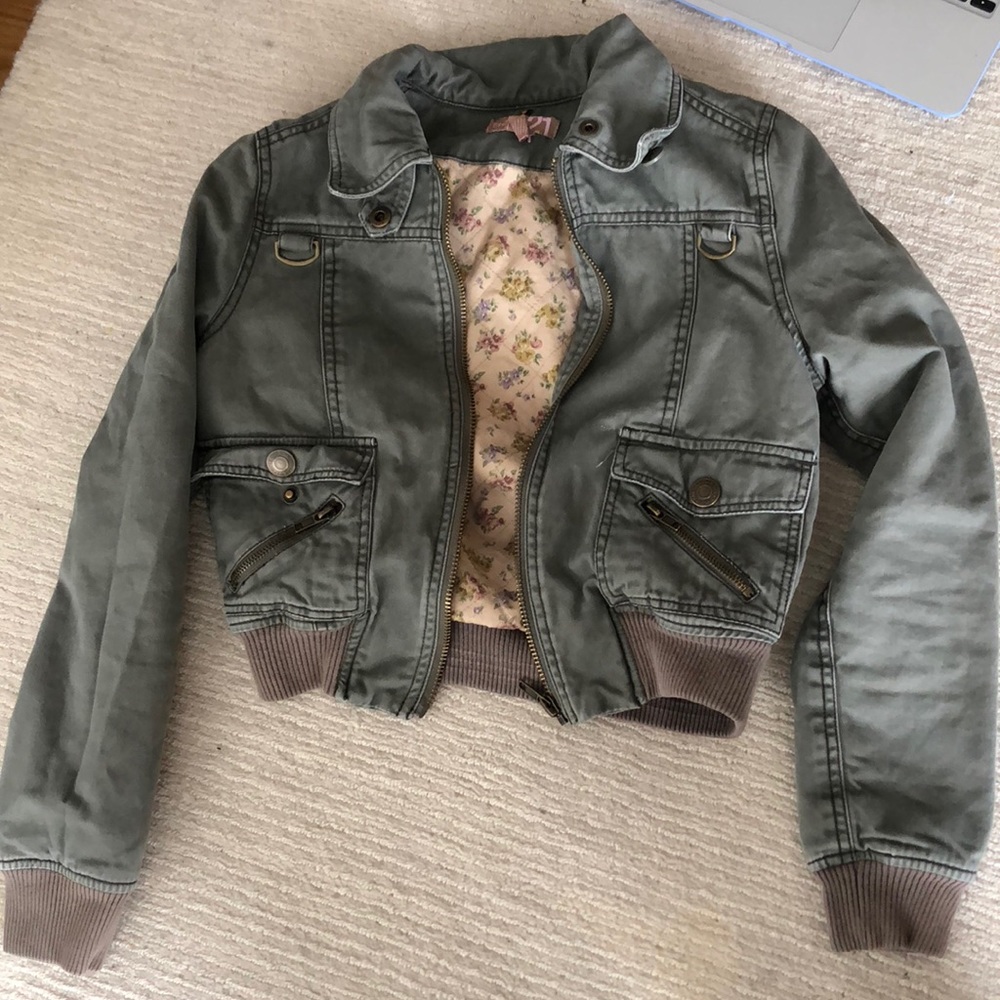 Light Green Jacket - image 2